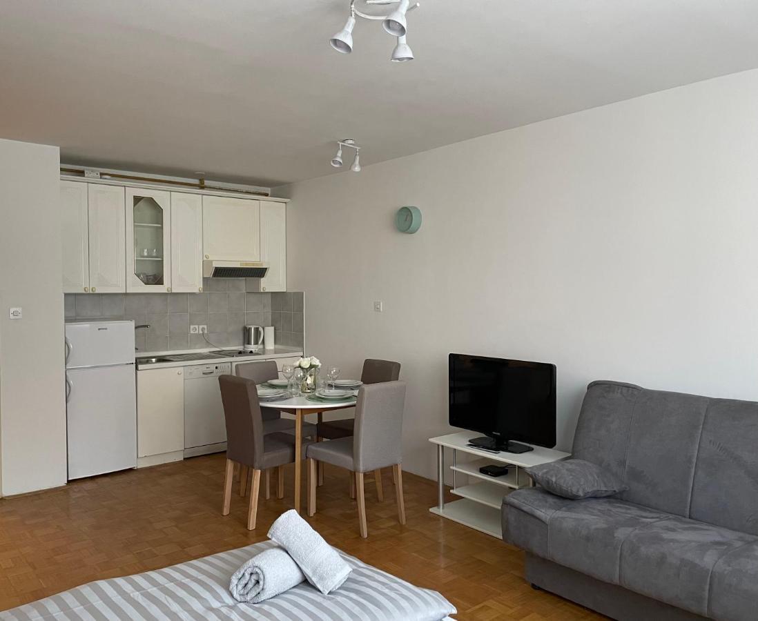 Apartment Green - Grey Ljubljana Exterior photo
