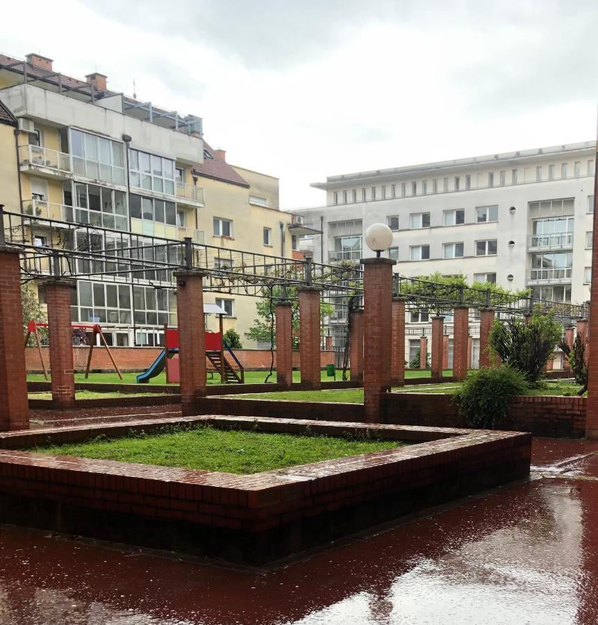 Apartment Green - Grey Ljubljana Exterior photo